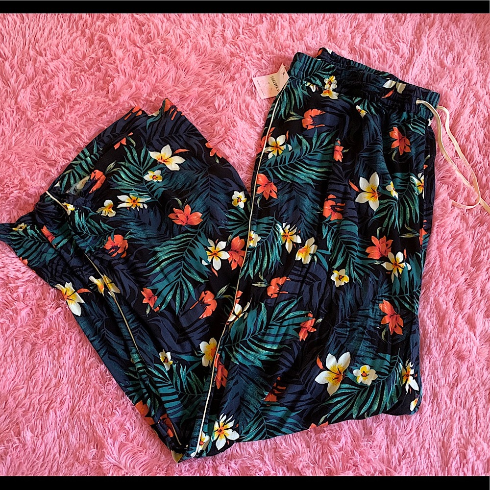 Floral palazzo pants